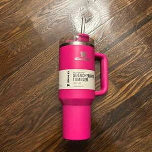 Stanley Quencher H20 40oz Tumbler - Camelia